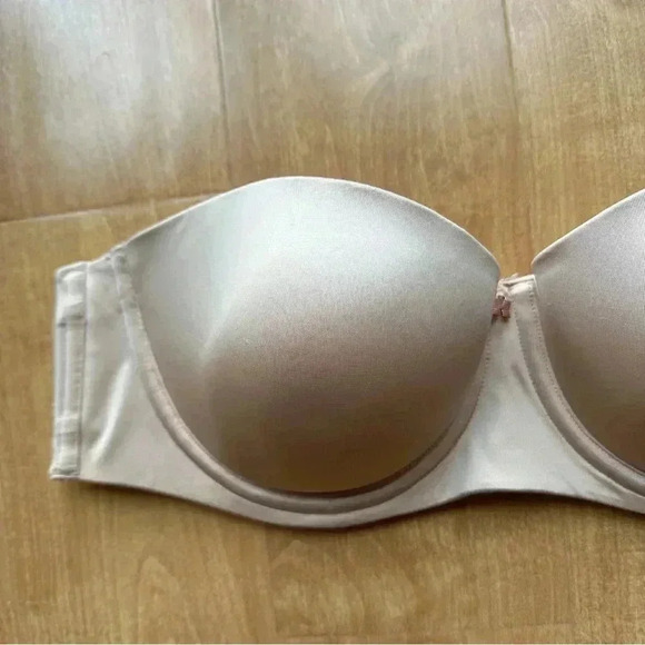 Savage x Fenty Core Microfiber Strapless Bra, Honey Nude, Size 38B - Picture 6 of 16